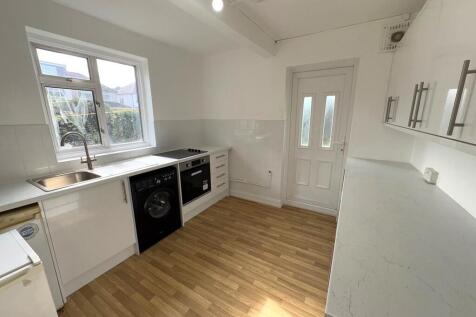 32IvyCloseKitchen