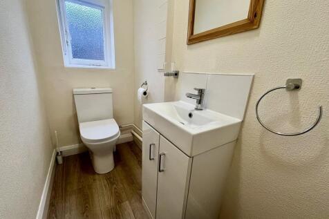 8c5b9fe4-fa76-40b...