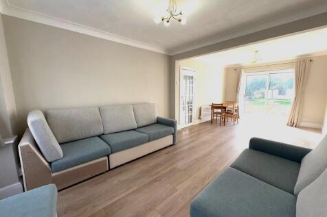 60TregennaAveRec3