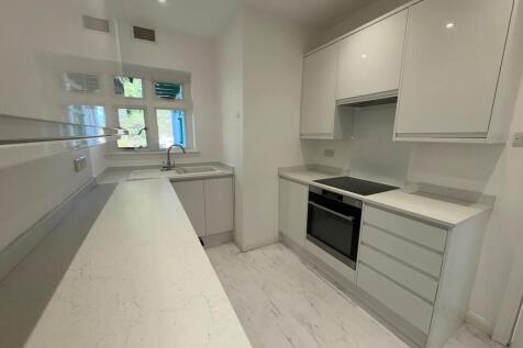 6ElmParkCourtKitc...