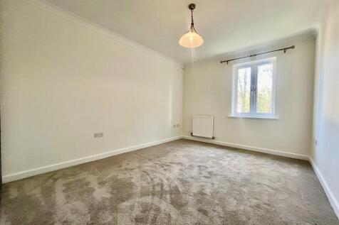 1fe60870-eba1-44b...