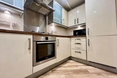 1da797eb-ff80-4ed...