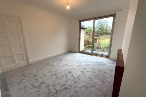 12StUrsulaGroveRe...