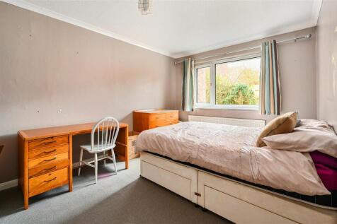 2 New Barn Close, Portslade, BN41 (10).jpg