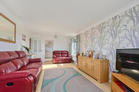 Birch Court Bn41 (5).jpg