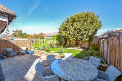 mile-oak-gardens-bn41 (22).jpg