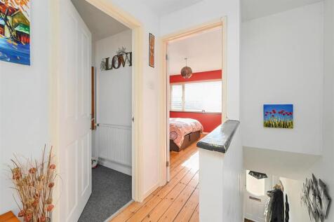 North Road, Portslade BN41 (20).jpg