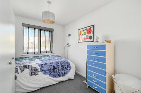 North Road, Portslade BN41 (17).jpg