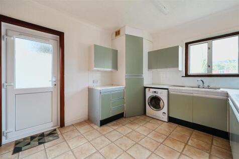 Beechers Road, BN41 (7).jpg