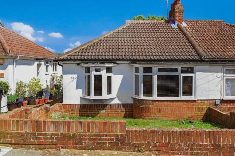 Applesham Way BN41 (19).JPG