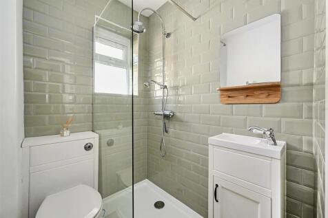 Applesham Way BN41 (1).jpg