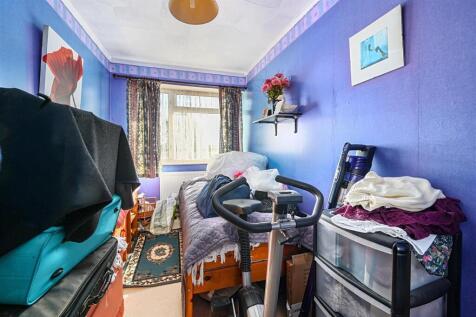 Rowan Close, BN41 (11).jpg