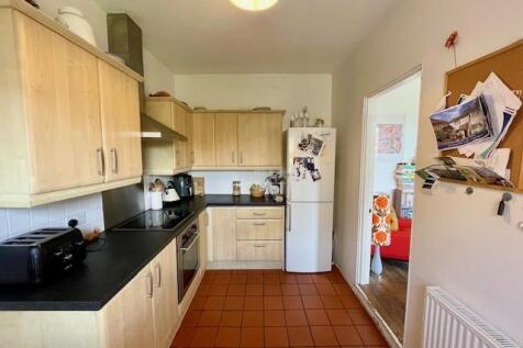 kitchen 2.jpg