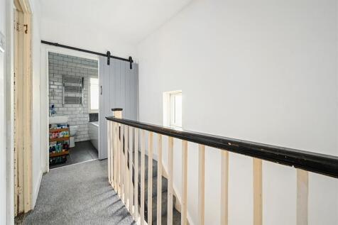 Lockshill road, BN41 (10).jpg