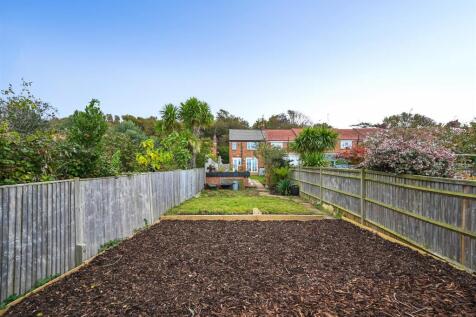 Lockshill road, BN41 (22).jpg