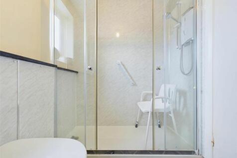 Shower-Room