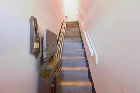 Entrance and Stairs to accomodation