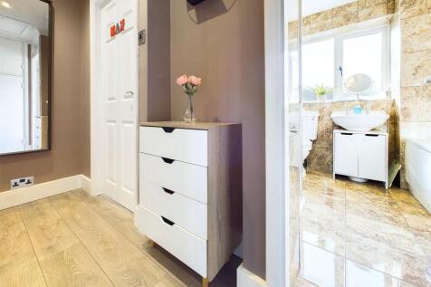 First Floor Landing and Bathroom