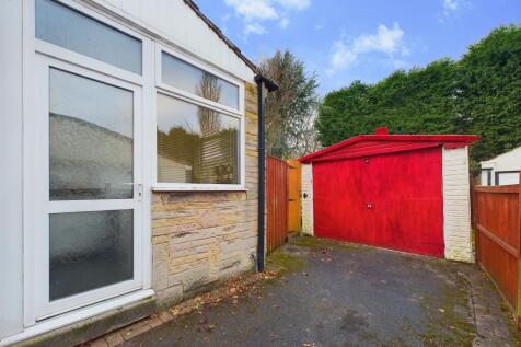 Detached Garage