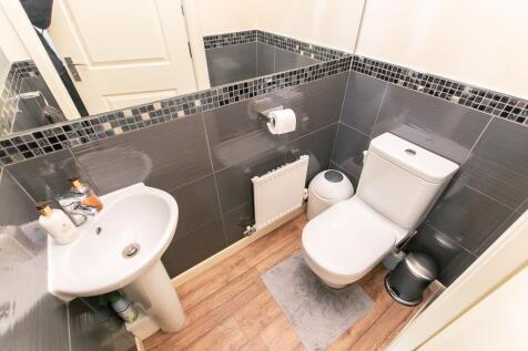 Cloakroom/WC