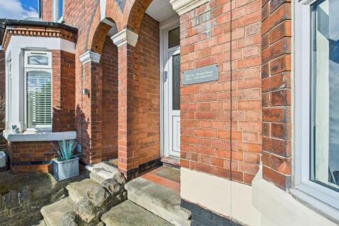 Front Entrance (First Floor Maisonette)