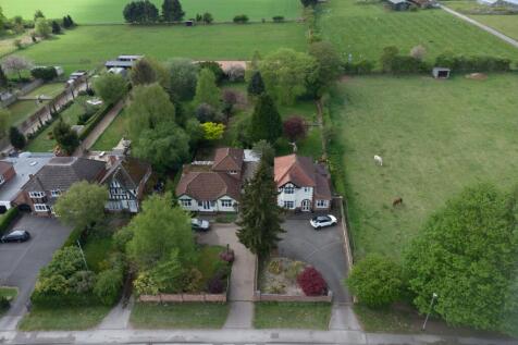 Drone of Plot