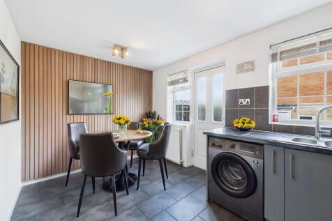 Breakfast Kitchen (Virtually Furnished Ai)
