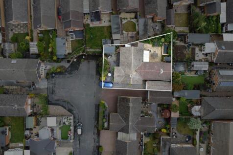 Drone of Plot