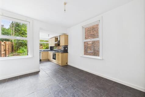 Dining/Kitchen