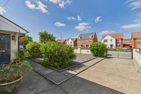 Front Garden and Driveway