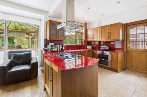 Dining/Kitchen