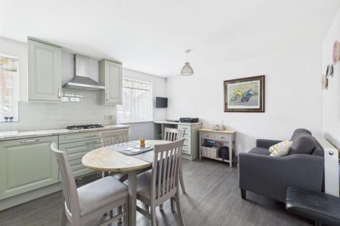 Dining/Kitchen