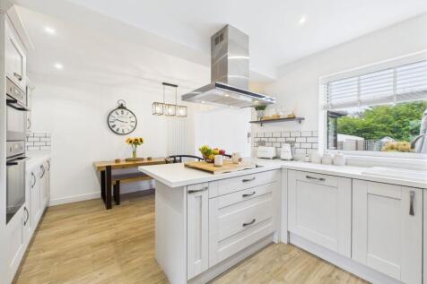 Dining/Kitchen