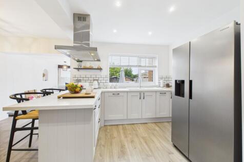 Dining/Kitchen