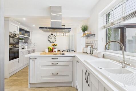 Dining/Kitchen