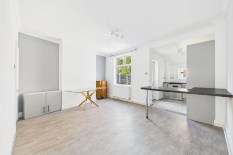 Dining/Kitchen