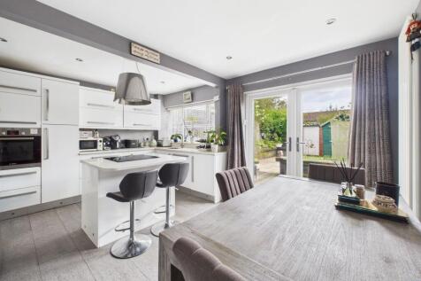 Dining/Kitchen