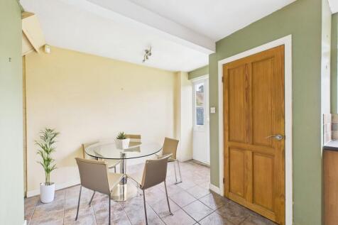 Dining Area (Virtually Furnished)