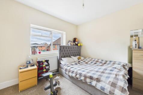Bedroom Five (First Floor)
