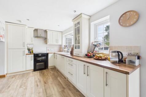 Dining/Kitchen