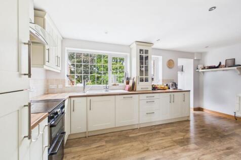 Dining/Kitchen
