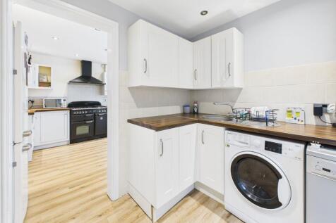 Utility Room through to Dining Kitchen