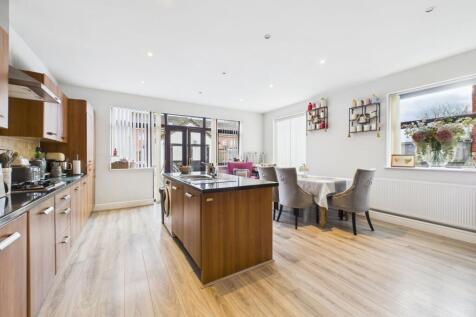 Open Plan Dining Kitchen