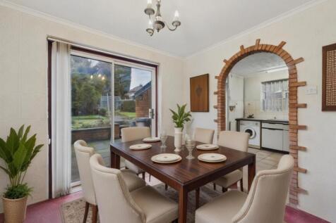 Dining Room (Virtually Furnished)