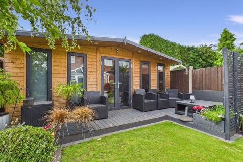 Outbuilding (Current Bar)
