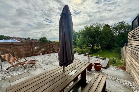 Patio/Rear garden