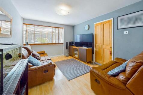 Lounge/ Dining Room