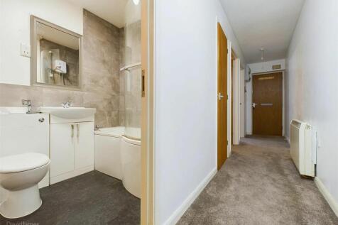 Entrance Hall and Bathroom