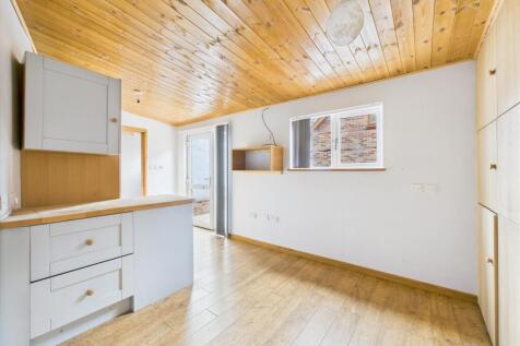 Studio/Office