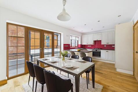 Dining/Kitchen (Virtually Furnished)